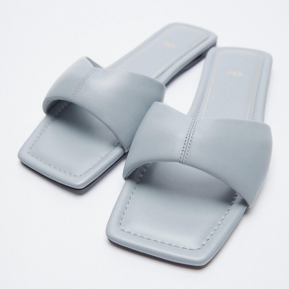 Leather sandals